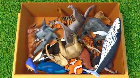 在大雪封闭的山庄里